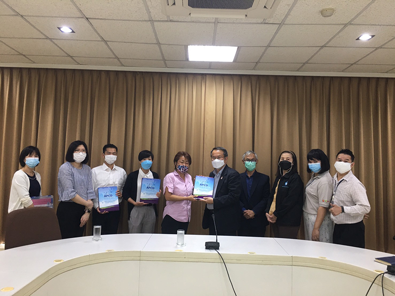 1.	The APCD publication was delivered to the JOCVs assigned to Nakhon Ratchasima and Nakhon Pathom.