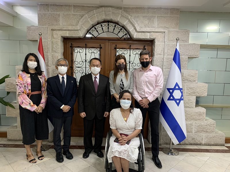 On 14 March 2022, Mr. Piroon Laismit (APCD Executive Director) led APCD Team to pay a courtesy call on Ambassador Extraordinary and Plenipotentiary of the State of Israel to the Kingdom of Thailand, Ms. Orna Sagiv at the Embassy of Israel in Thailand.  