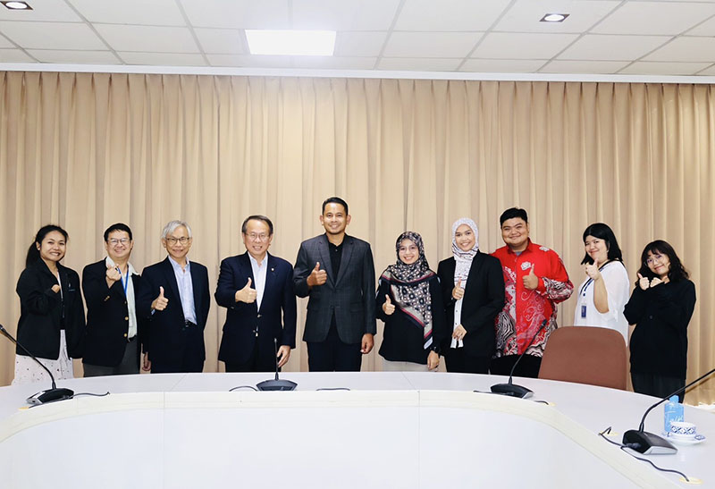 Group photos of the visitation of the Selangor Disabled Council Delegation, Malaysia with APCD staff.