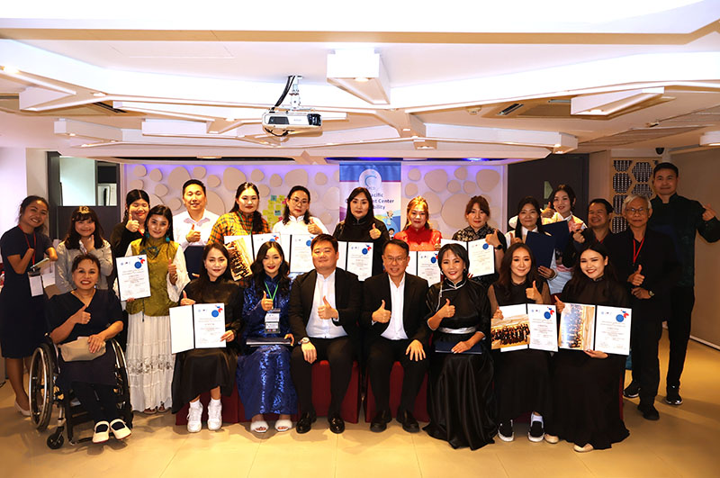 Mongolian participants proudly displayed their certificates alongside APCD staff and Secretary of The Embassy of Mongolia to Kingdom of Thailand during the closing ceremony.