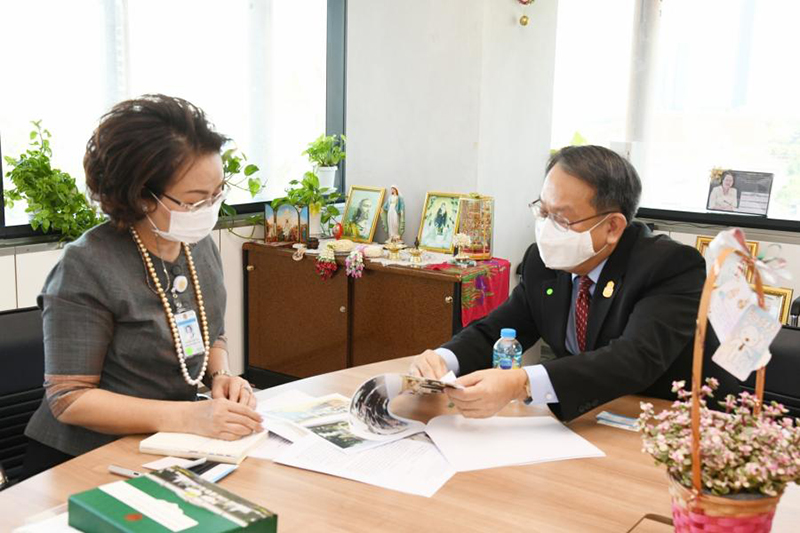 APCD paid a courtesy call to Ms. Pornpith Phetchareon , Secretary-General, the Secretariat of the House of Representatives for greetings of new year 2021 at the Thai House of Representatives on 7 January 2021, Bangkok, Thailand