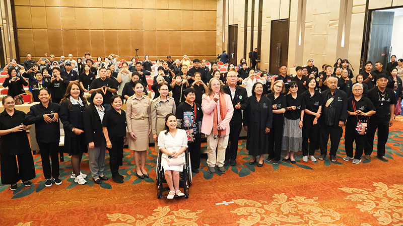Picture 1: The group photo of participants of the event.