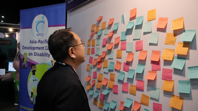 Mr. Piroon Laismit observes the suggestions about the Disability-Inclusive Employment and Business (DIEB) in Thailand.
