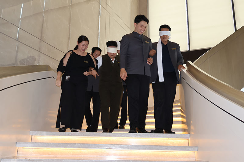 Carlton Hotel partners with APCD for " Basic Understanding of Customers and staff with disabilities” training