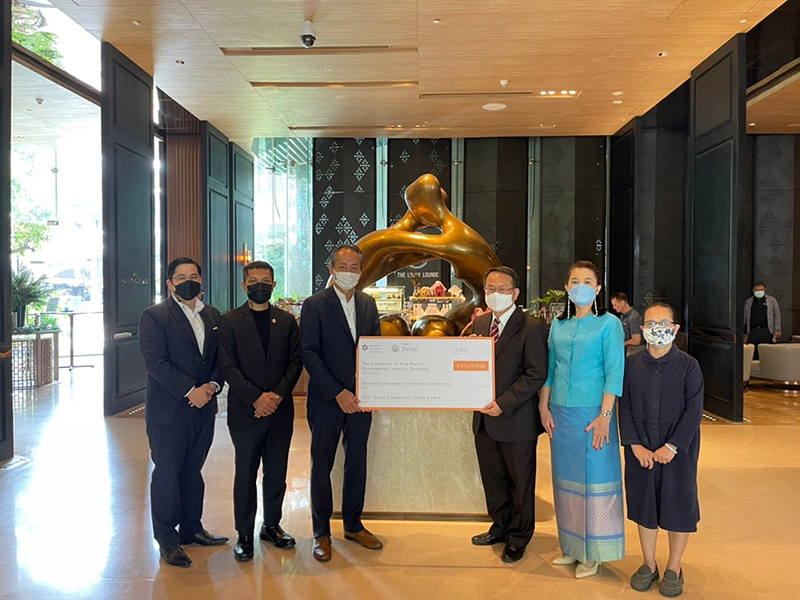 On 24 December 2021, Mr. Piroon Laismit, the APCD Executive Director, on behalf of APCD received Hyatt Community Grant Fund for 17,675.00 USD from Mr. Sammy Carolus, General Manager of the Hyatt Regency Bangkok Sukhumvit Hotel for the “Disability-Inclusive Business (DIB) project for training to Persons with Disabilities”.