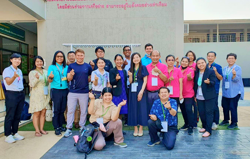 At the landmark building, JICA KCCP visitors posed for a group photo with the Center management team. 