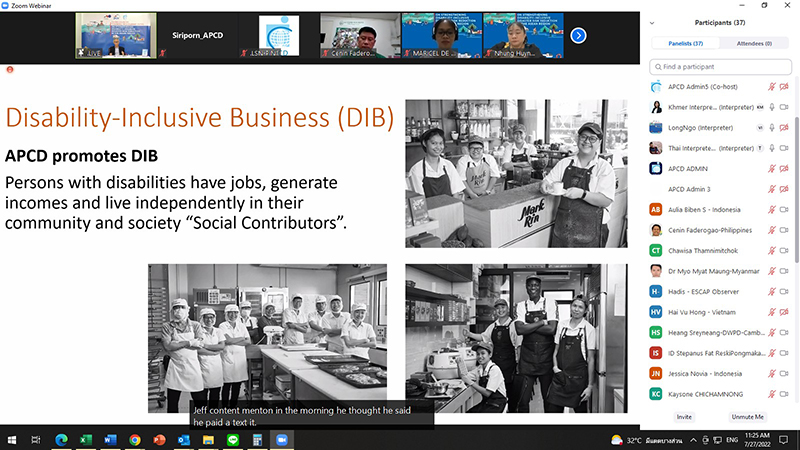 Mr. Somchai Rungsilp, Community Development Manager at APCD, led a session on the Disability Inclusive Business (DIB) as an APCD approach to work with persons with disabilities involving in society.