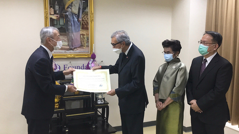 On 12 January 2022, Mr. MORITA Takahiro, the Chief Representative of Japan International Cooperation Agency (JICA) Thailand Office, presented "the 17th JICA President Award" on behalf of JICA Headquarter in  Japan, to Dr. Tej Bunnag, the President of the Asia-Pacific Development Center on Disability Foundation. 