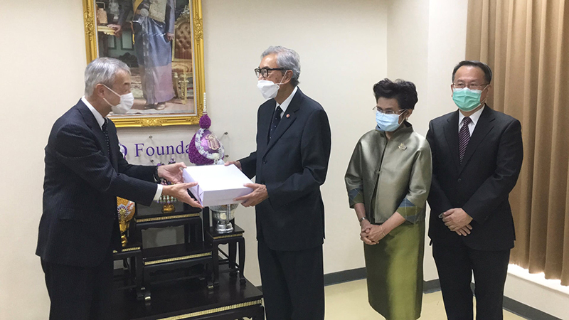 On 12 January 2022, Mr. MORITA Takahiro, the Chief Representative of Japan International Cooperation Agency (JICA) Thailand Office, presented "the 17th JICA President Award" on behalf of JICA Headquarter in  Japan, to Dr. Tej Bunnag, the President of the Asia-Pacific Development Center on Disability Foundation. 