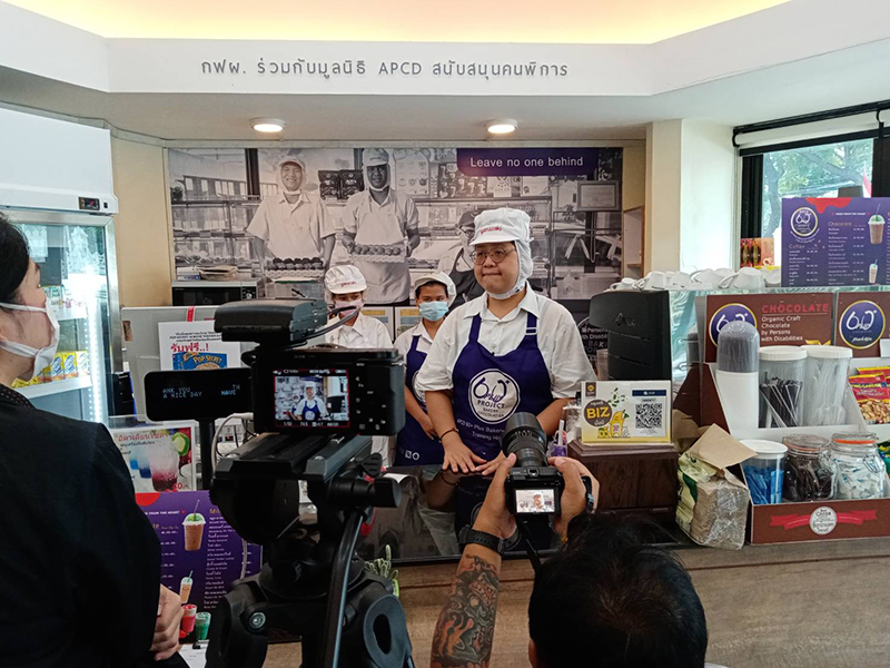 News1 Channel, released on Channel 26 Thailand, filmed APCD to support and promote the APCD 60+ Plus projects (Disability-Inclusive Business- DIB) at the APCD 60+ Plus Bakery&Café at the Government House on 5 October 2022.