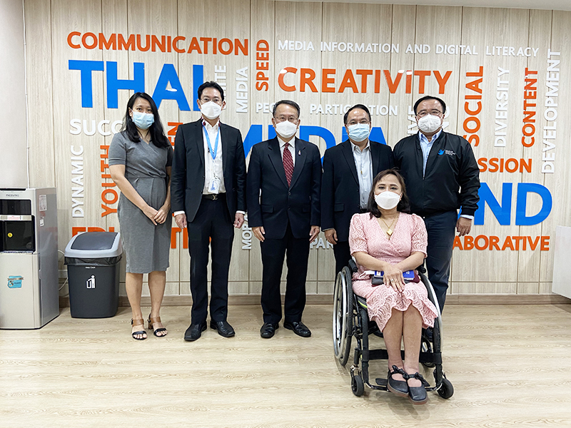 The team has a meeting with Dhanakorn Srisooksai Ph.D., Lt. Tanakrit Ekkayokkaya Ph. D, the Deputy Chief Executive Officer of THAI MEDIA FUND, and Chamnan Ngammaneeudom Ph.D., the Deputy Chief Executive Officer of THAI MEDIA FUND. It was seeking possibilities for collaborations.