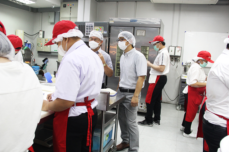 On 8 July 2022, Prof. Jun Nakagawa, Faculty of Contemporary Law, Tokyo Keizai University (Tokyo University of Economics) visited APCD, observing for Disability-Inclusive Business (DIB) project.