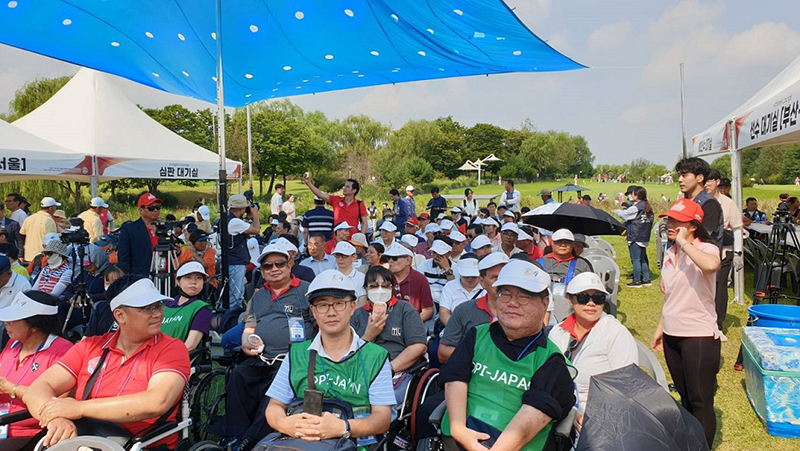 International delegates from Japan, Philippines, Myanmar, Thailand, and Vietnam including players and supporters.