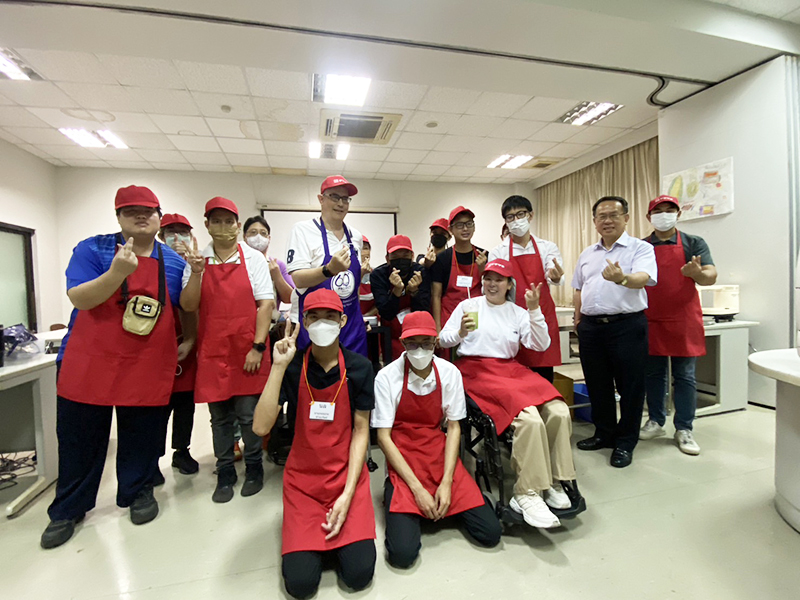 On 29 March 2023, Nongthun Nitcharee Peneakchanasak, a young Thai person with disability and social media influencer visit APCD to promote and support APCD 60+Plus Bakery&Cafe and disability inclusion.