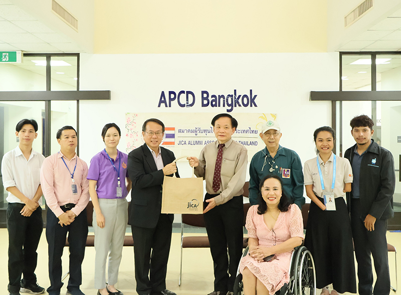 A special gift from the JICA Alumni Association of Thailand (JAAT) to APCD. 