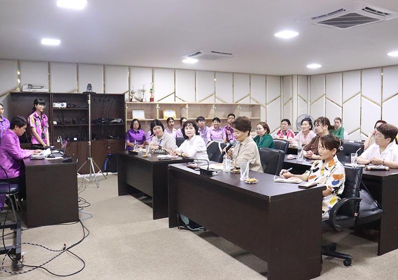 On 13th Mar. APDC visited Central Special Education Center (CSEC), in Din Daeng, Bangkok.