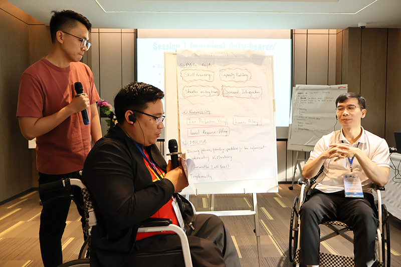 Learning sessions on comprehending the participatory training methodologies employed in community-level work by Dr. Akio Kawamura, a resource person from Mae Fah Luang University, Chiang Rai Province.