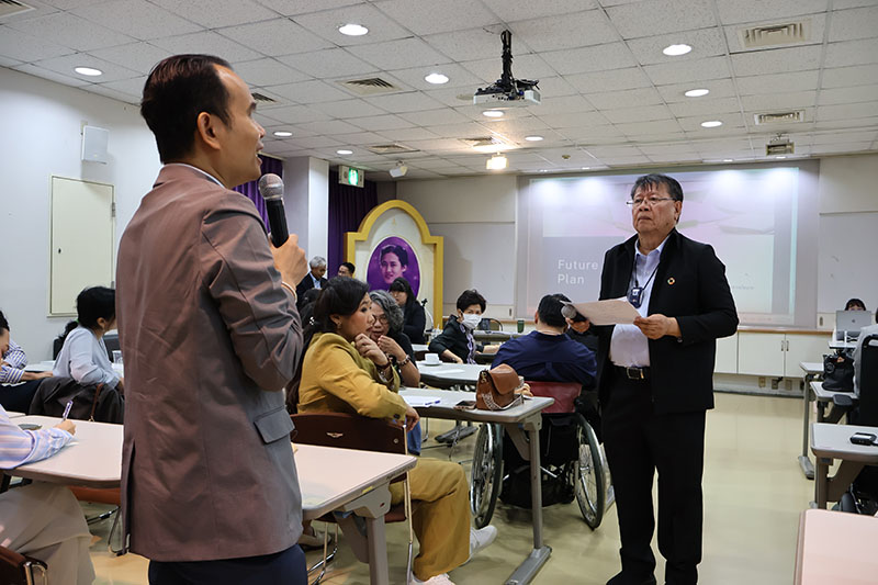 Participants provided feedback and shared their perspectives during the meeting.