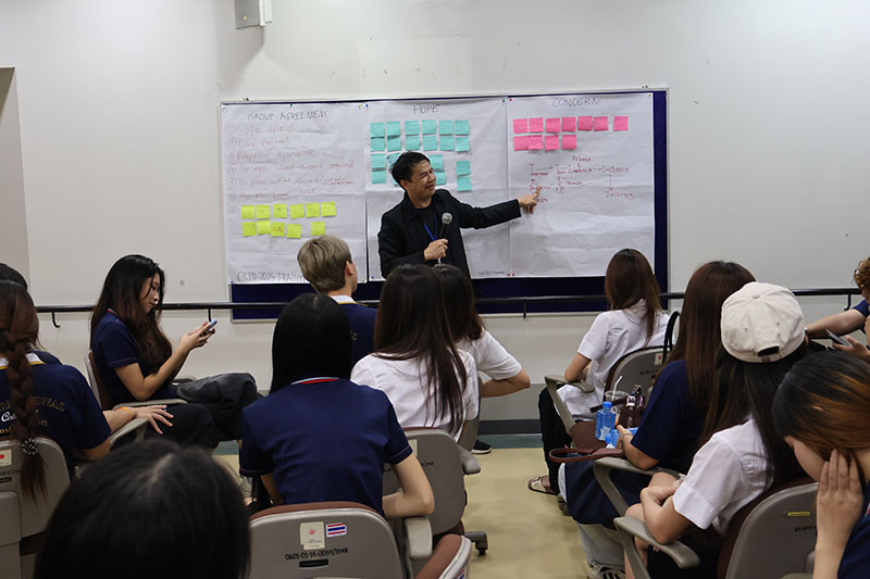 Mr. Watcharapol concluded the study visit by summarizing key takeaways and encouraging students to become inventors and investors in universal design for inclusive and sustainable development.