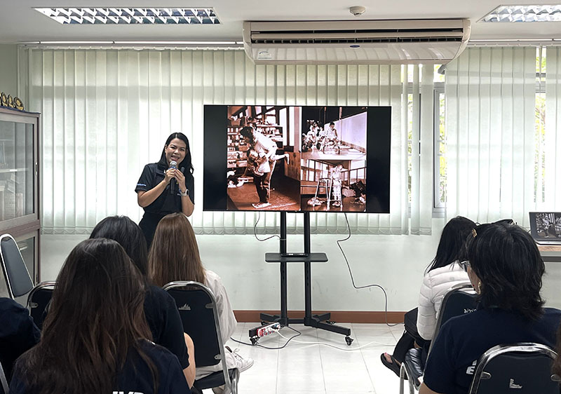 Dr. Suchaya Thiansaengthong, Director of Foundation for Children with Disabilities (FCD) presented background, mission, vision and key activities, included the power of love for the Children with disabilities empowerment, inclusion and transition towards inclusive school of FCD during the field visit of participants on 20 November.