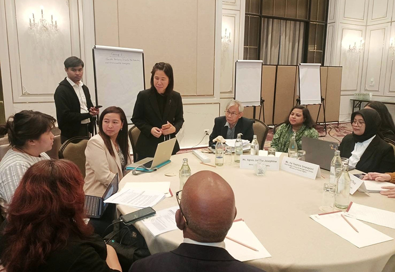 ดร.นันทนุช สุวรรนาวุธ ผู้แทนจากกรมส่งเสริมและพัฒนาคุณภาพชีวิตคนพิการ เป็นวิทยากรกระบวนการ นำการอภิปรายกลุ่มย่อยเรื่อง อากาศ การลดความเสี่ยงจากภัยพิบัติ และสิ่งแวดล้อม