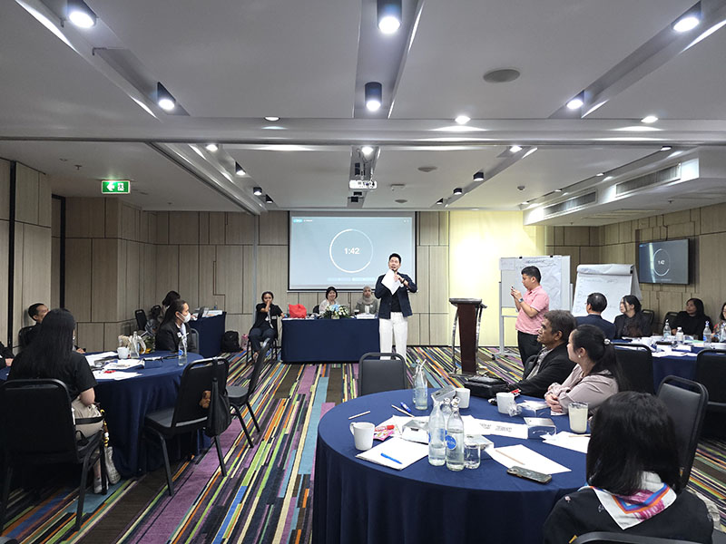Action plan presentations and final feedback from participants.