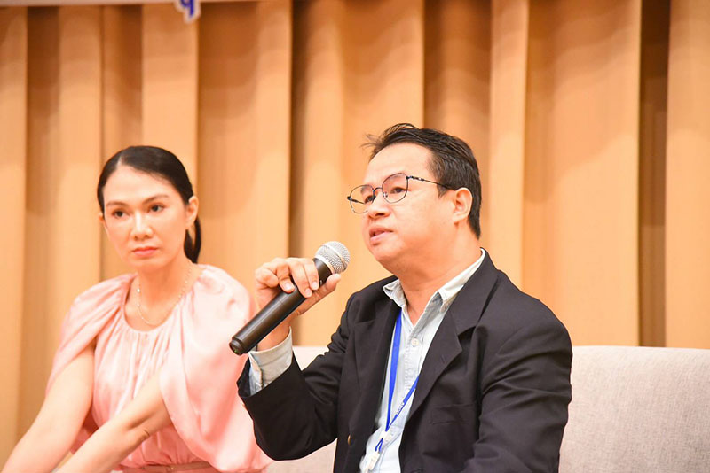 Mr. Watcharapol Chuengcharoen, Chief of Networking & Collaboration, shares APCD's experiences and challenges on disability-inclusive disaster risk reduction from ASEAN and other Asia-Pacific countries, highlighting positive progress in Thailand's disaster response for persons with disabilities towards inclusiveness and leaving no one behind