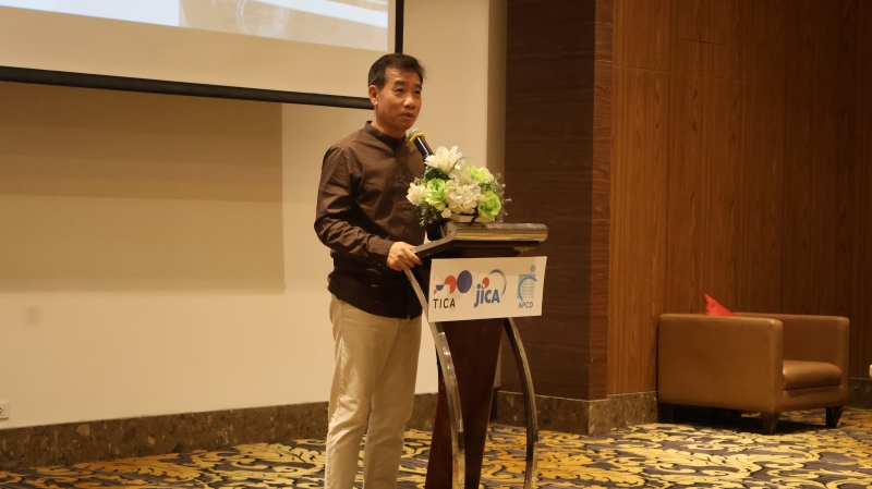 Mr. Asdang Sukwises, General Manager of Centara Life Cha-Am Beach Resort Hua Hin, presented the hotel’s initiatives and described its collaboration with APCD to expand internships and employment opportunities for individuals with disabilities.