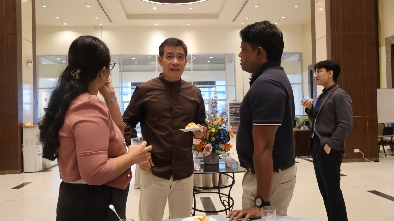 Participants discussed the employment situation of persons with disabilities in Thailand and compared it with policies, experiences, and practices from their respective countries.