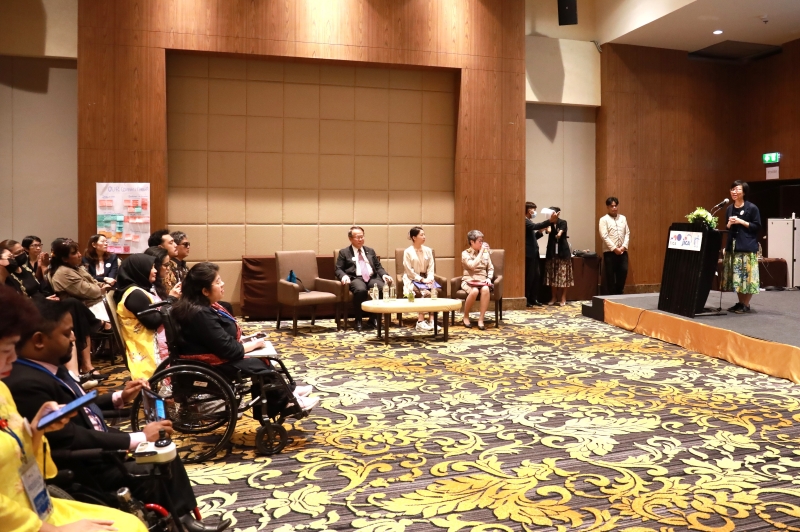 Ms. Emi Aizawa delivered feedback of the training course and encouraged participants to apply their learning in their countries.