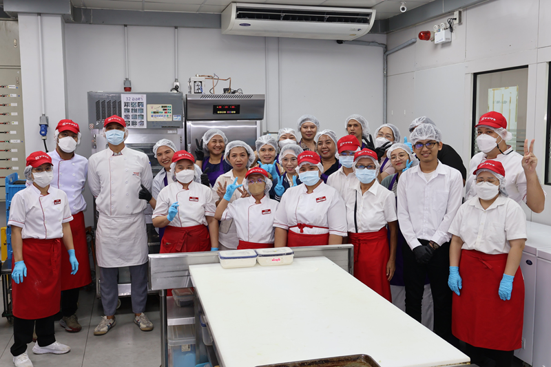 Baking session with persons with disabilities.
