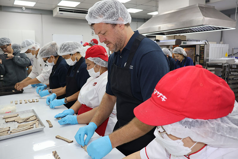 มูลนิธิร็อกกี้เฟลเลอร์และ TICA ร่วมกิจกรรม Day of Service กับโครงการ APCD 60+ Plus