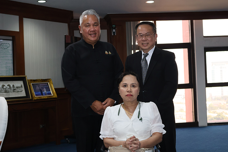 ผู้อำนวยการบริหาร APCD นำทีมเข้าพบผู้ว่าการการเคหะแห่งชาติ เพื่อหารือความร่วมมือ