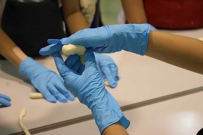 นักเรียนโรงเรียนสมาคมไทย-ญี่ปุ่นเข้าร่วมชั้นเรียนปฏิบัติการส่งเสริมทักษะอาชีพที่ เอพีซีดี