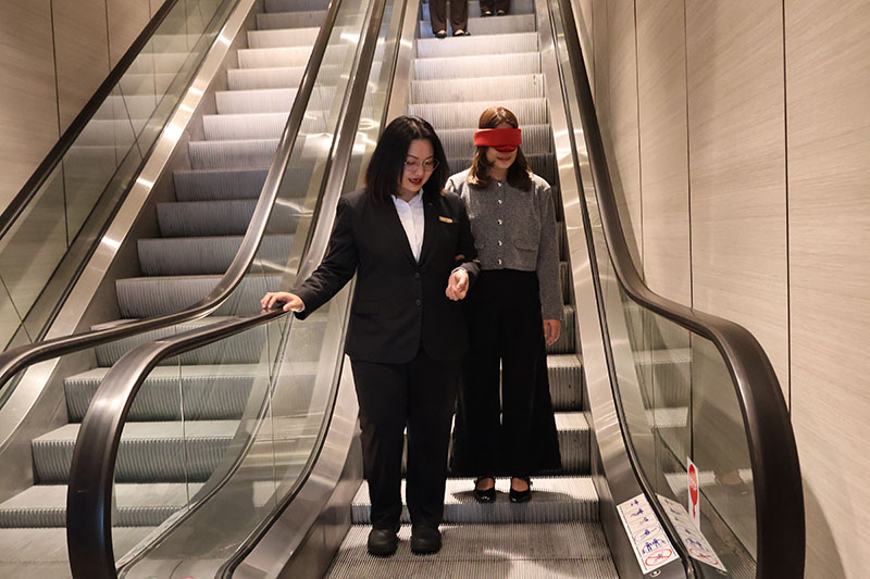 คอนราด กรุงเทพฯ เดินหน้าสร้างมาตรฐานบริการที่ครอบคลุม ร่วมมือ APCD เสริมทักษะบุคลากร