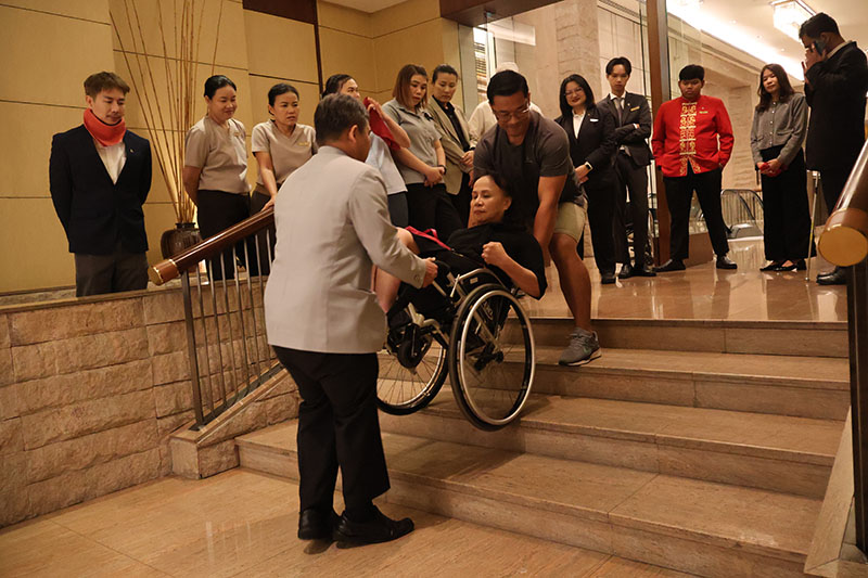 คอนราด กรุงเทพฯ เดินหน้าสร้างมาตรฐานบริการที่ครอบคลุม ร่วมมือ APCD เสริมทักษะบุคลากร