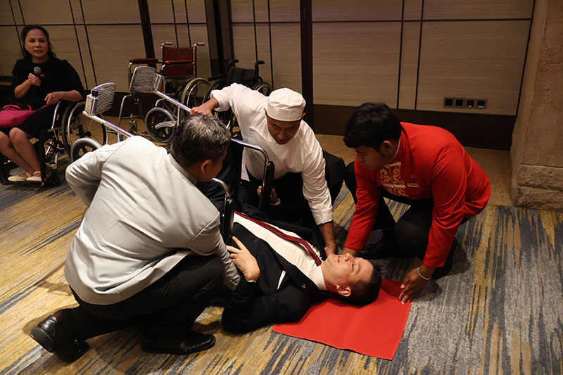 คอนราด กรุงเทพฯ เดินหน้าสร้างมาตรฐานบริการที่ครอบคลุม ร่วมมือ APCD เสริมทักษะบุคลากร