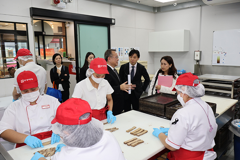 นายพิรุณ ลายสมิต ผู้อำนวยการบริหาร APCD พร้อมด้วยคณะทำงาน APCD ให้การต้อนรับคณะผู้แทนจากสำนักงานความร่วมมือระหว่างประเทศของญี่ปุ่น (JICA) ประจำประเทศไทย 