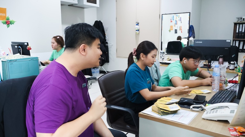 ภาพที่ 3 : ผู้เข้าอบรมปฏิบัติงานในแผนก Front office
