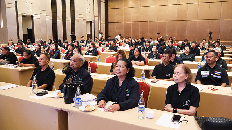 Picture 5: Participants attentively listening to the speakers.
