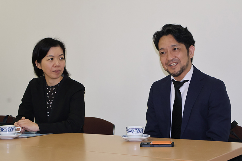 คุณพิรุณ ลายสมิต ผู้อำนวยการบริหาร APCD ให้การต้อนรับคณะผู้แทนจาก JICA ประกอบด้วย คุณ Rie Komahashi ผู้แทนอาวุโสที่ได้รับการแต่งตั้งใหม่ของสำนักงาน JICA ประเทศไทย และคุณ Ryoichi Kawabe ผู้แทนอาวุโสที่กำลังจะสิ้นสุดวาระการดำรงตำแหน่ง