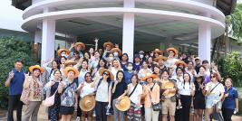 A group photo was taken with students from Singapore Management University (SMU) and Mahidol University (MU), teachers from the Nakhon Pathom School for the Deaf with APCD staff on 13 May, at Nakhon Pathom School for the Deaf.