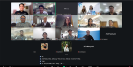 A group photo was taken of the Asia-Pacific session, including participants, DET facilitator and organizers APCD and JICA on 14 January.