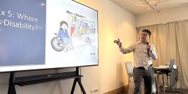 Photo 1: Mr. Watcharapol Chuengcharoen facilitated a DET (Disability Equality Training) session, helping participants gain accurate understanding and core knowledge of DIDRR.