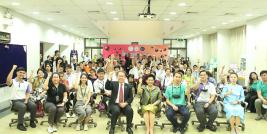 Group photo of participants, resource persons, honorable guests, and APCD management team, and Ms. Saranpat Anumatrajkij, Director General, Department of Empowerment of Persons with Disabilities, Ministry of Social Development and Human Security who honored guests by giving the opening speech. 