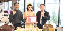 Mr. Piroon Laismit, APCD Executive Director and Mr. Sunthorn Nowarat, 60+ Plus Project manager escorted Ms. Rapeepan Luangaramrut, Moderator of Aroi Lert Kub Khun Reed at Thai TV 3 channel to show the delicious bakery & unique chocolate from the Project.