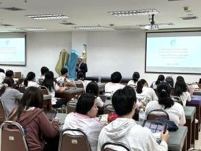 Mr. Somchai Rungsilp, Community Development Manager of APCD shared APCD’s experiences and lesson learned on implement of Community-Based Inclusive Development (CBID) to the 4th year physical therapy students at Mahidol University.
