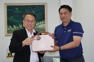 The cordial exchange of seasonal greetings reflects the ongoing collaborative spirit between BLACK CANYON (THAILAND) COMPANY LIMITED and APCD as both organizations look forward to the opportunities and challenges of 2026.